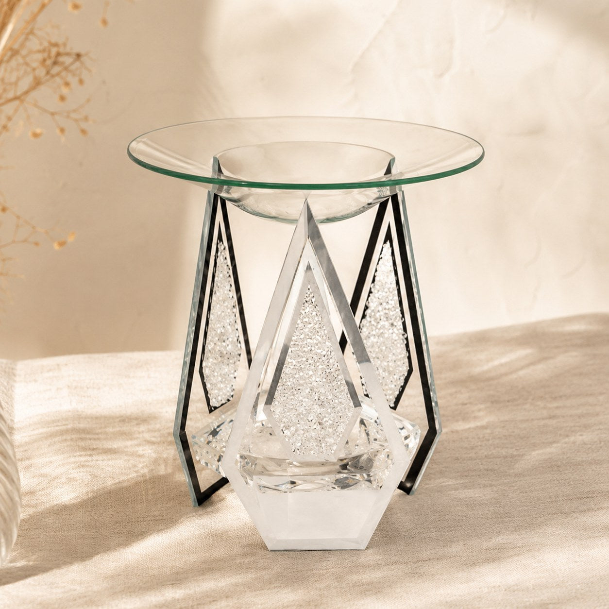 Diamond shaped wax melter with crystals