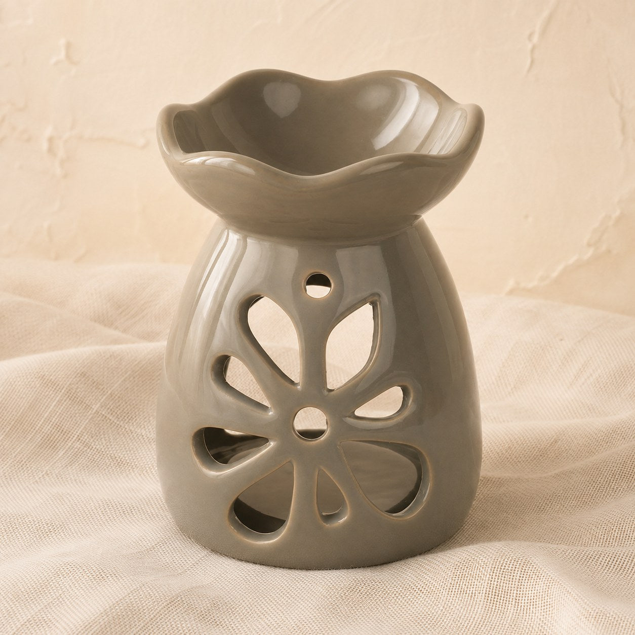 Ceramic grey and pastel floral oil and tart burner