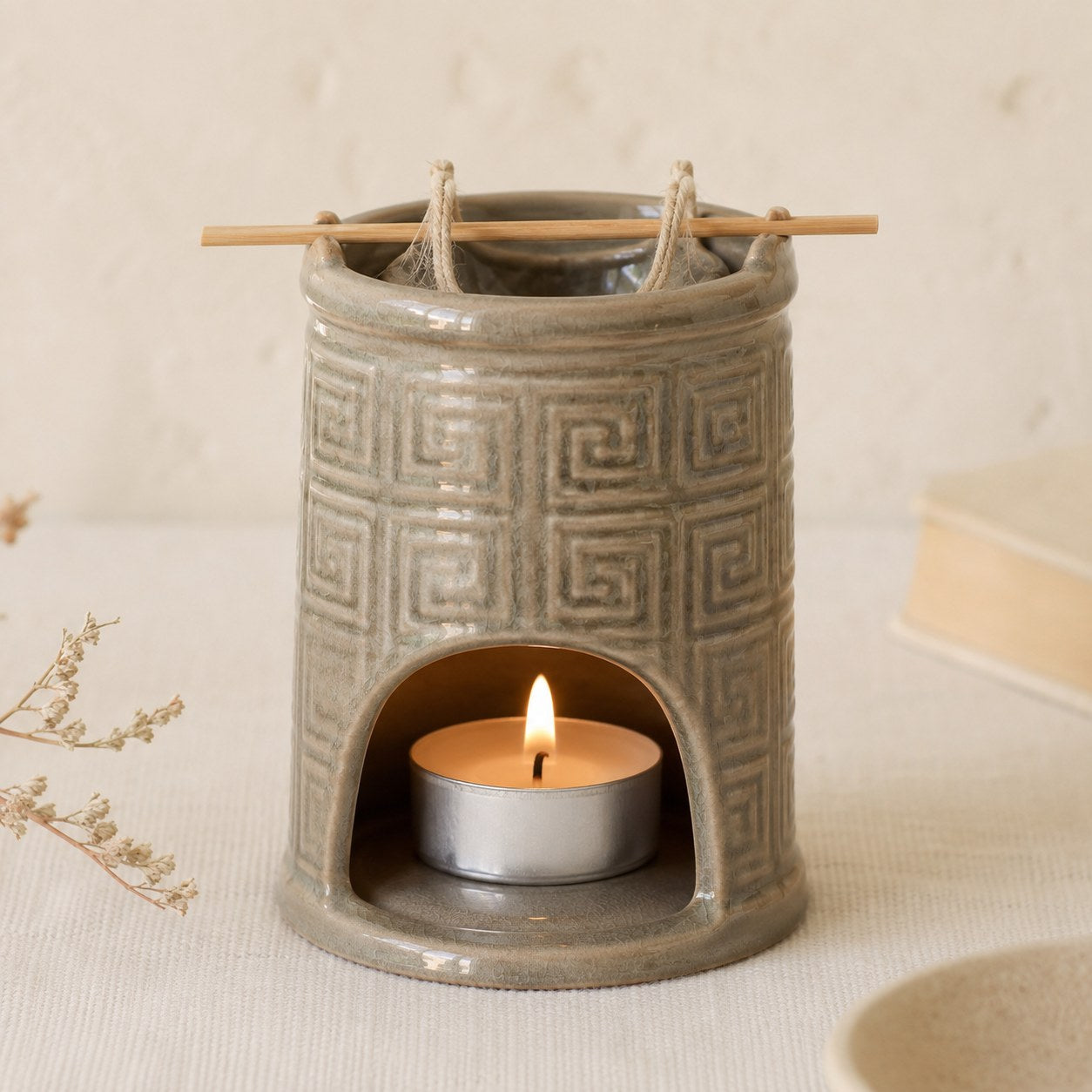 Ceramic tower hanging wax melter