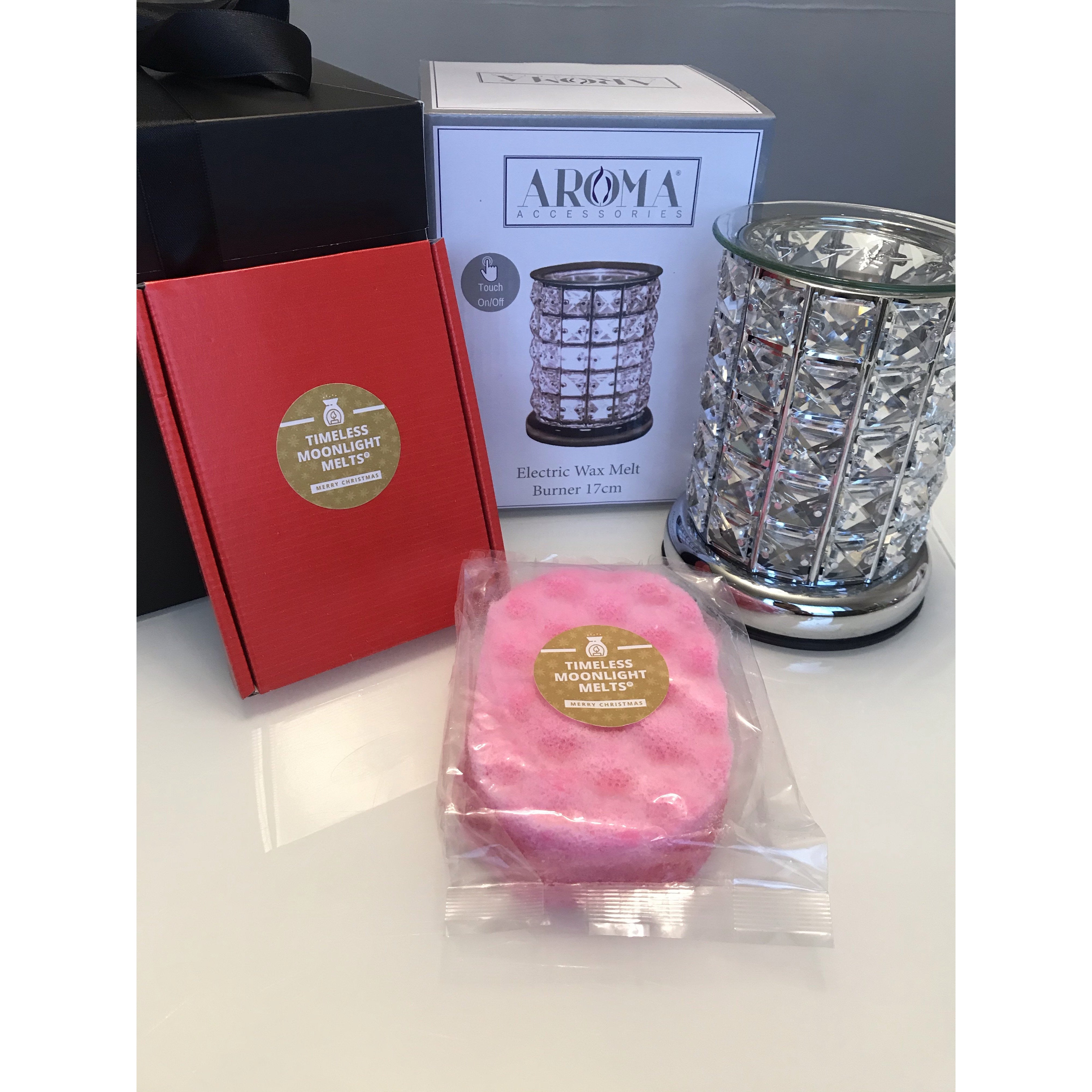 Extra Large Luxury Gift Box - Contains Electric Burner,15 Melts , Exfoliating Soap Sponge.